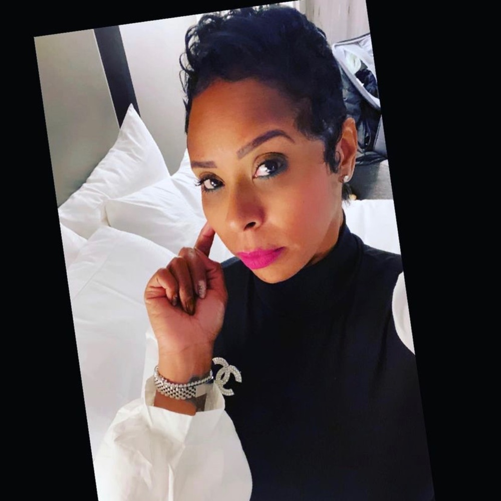 MEET YOUR SELLER💁🏽💅🏾🎀